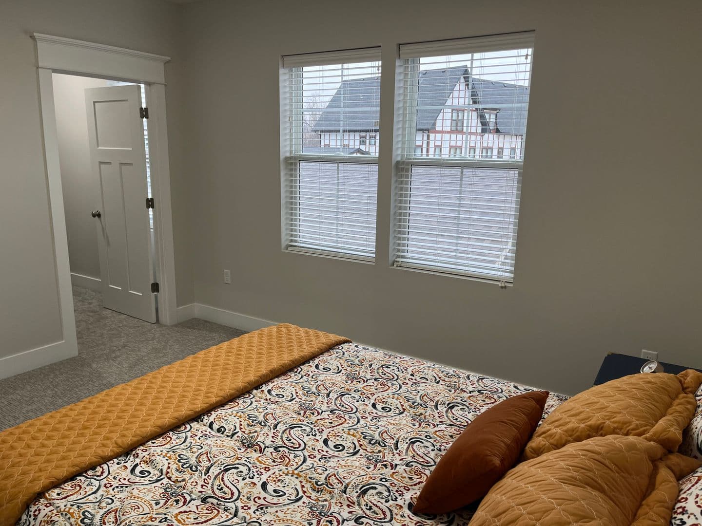 Omaha Apartment: 13108 Lincoln Road
