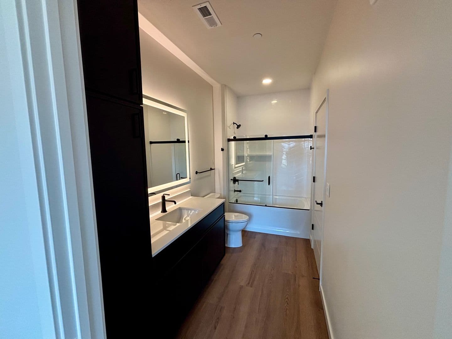 Omaha Apartment: 501 N 186th Plaza, 502 N 186th Plaza, 504 N 187th Court,