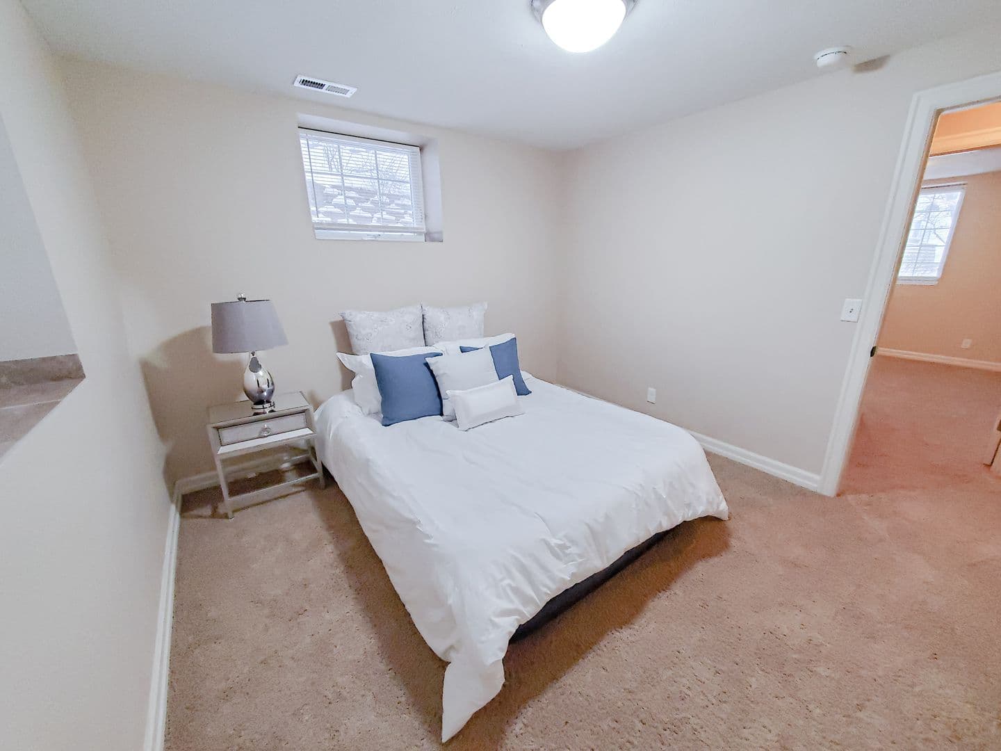 Omaha Apartment: 814 S. 38th Street