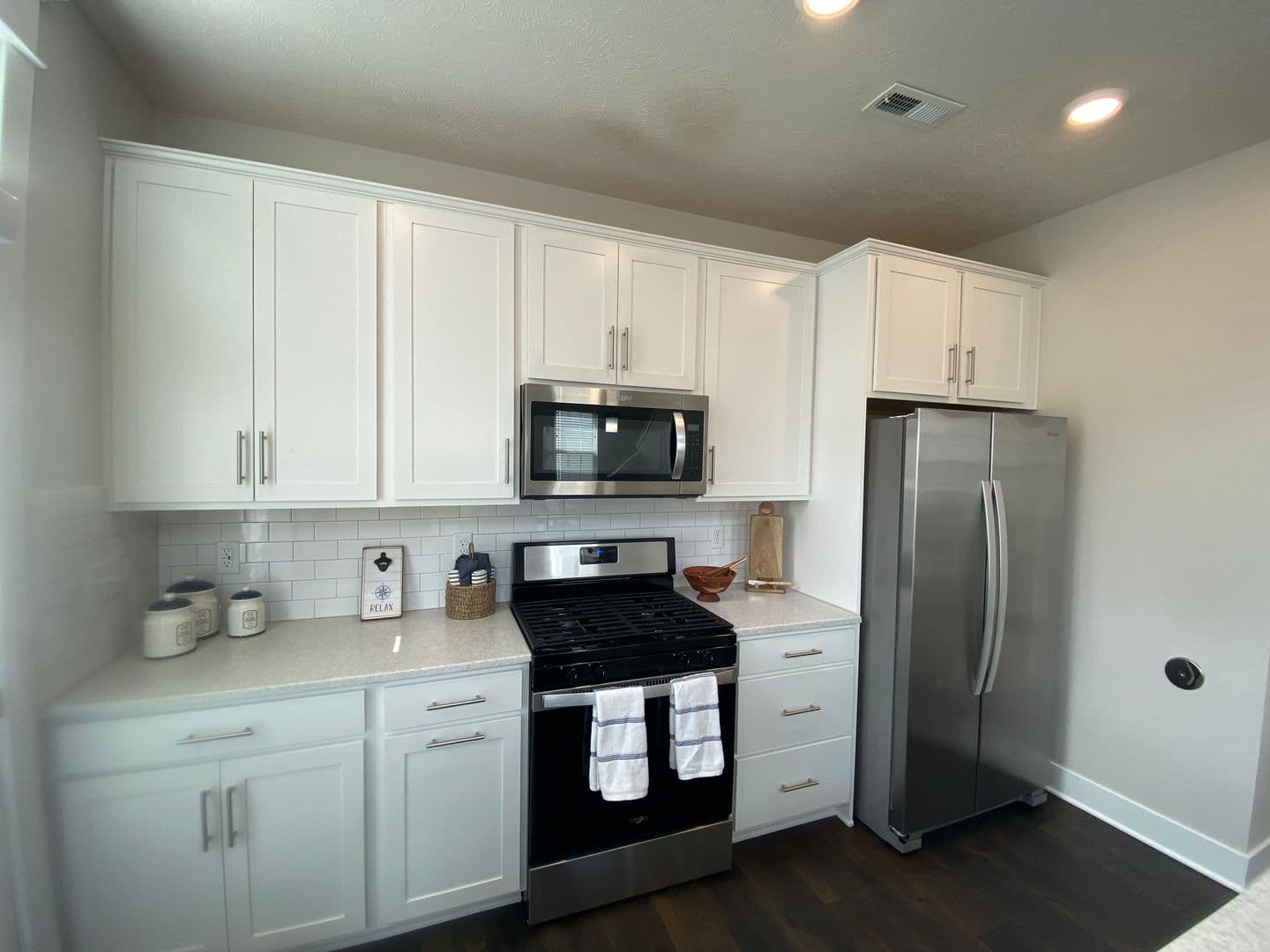Omaha Apartment: 13041 Cornhusker Road