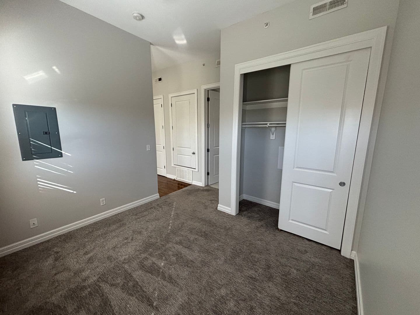 Omaha Apartment: 528 S. 29th Street