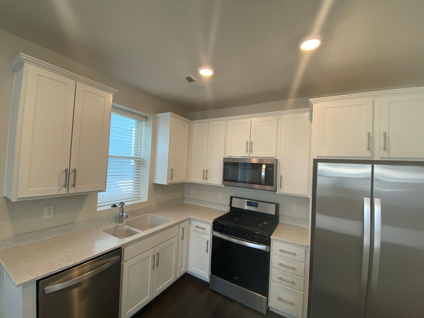 Omaha Apartment: 13178 Lincoln Road