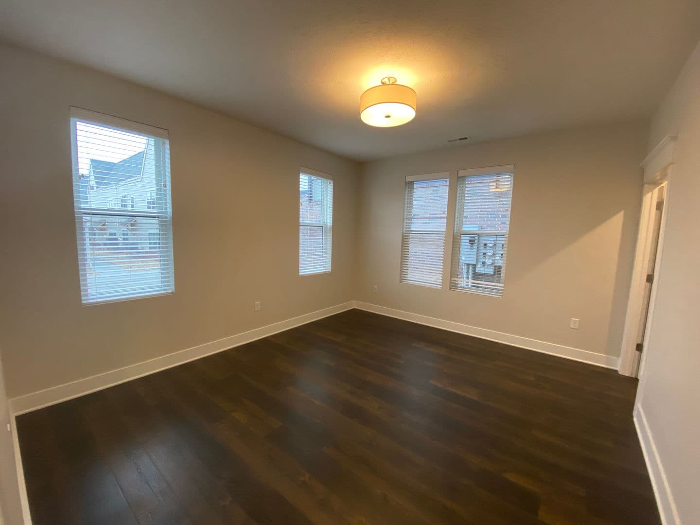 Omaha Apartment: 13178 Lincoln Road