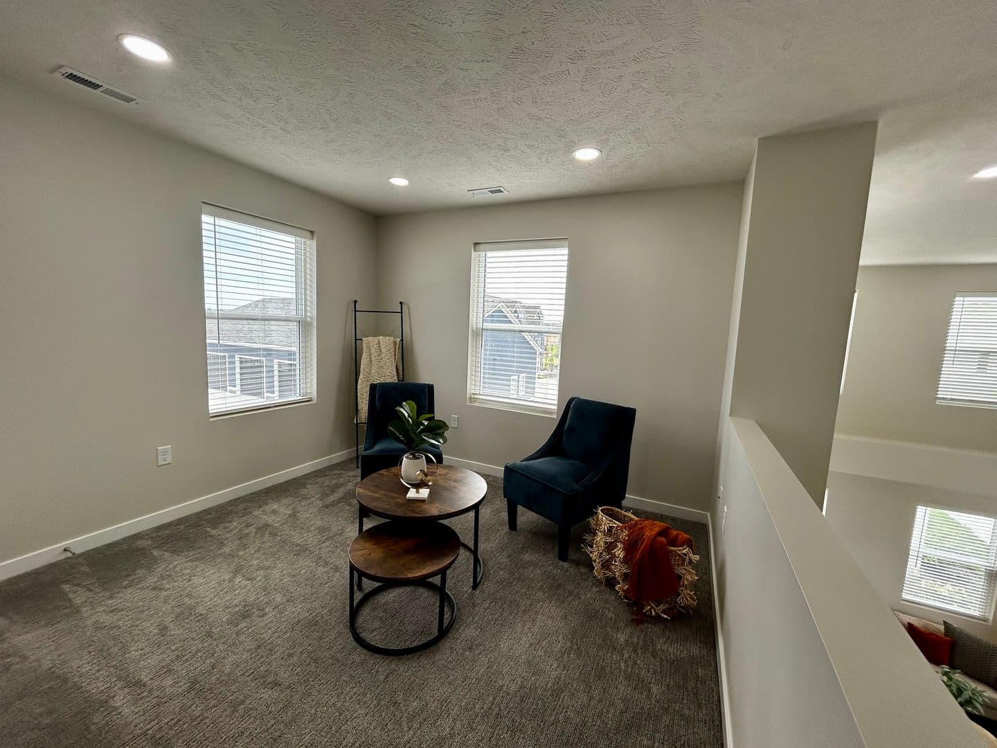 Omaha Apartment: 13041 Cornhusker Road