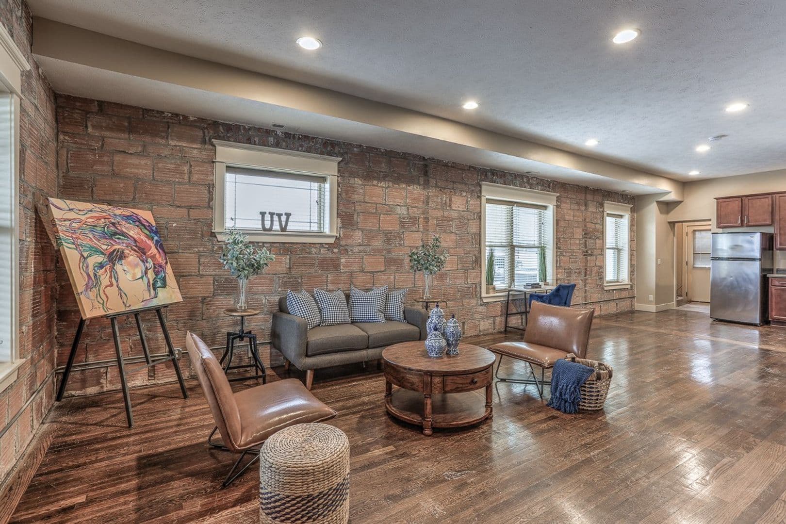 Omaha Apartment: 806 Park Avenue