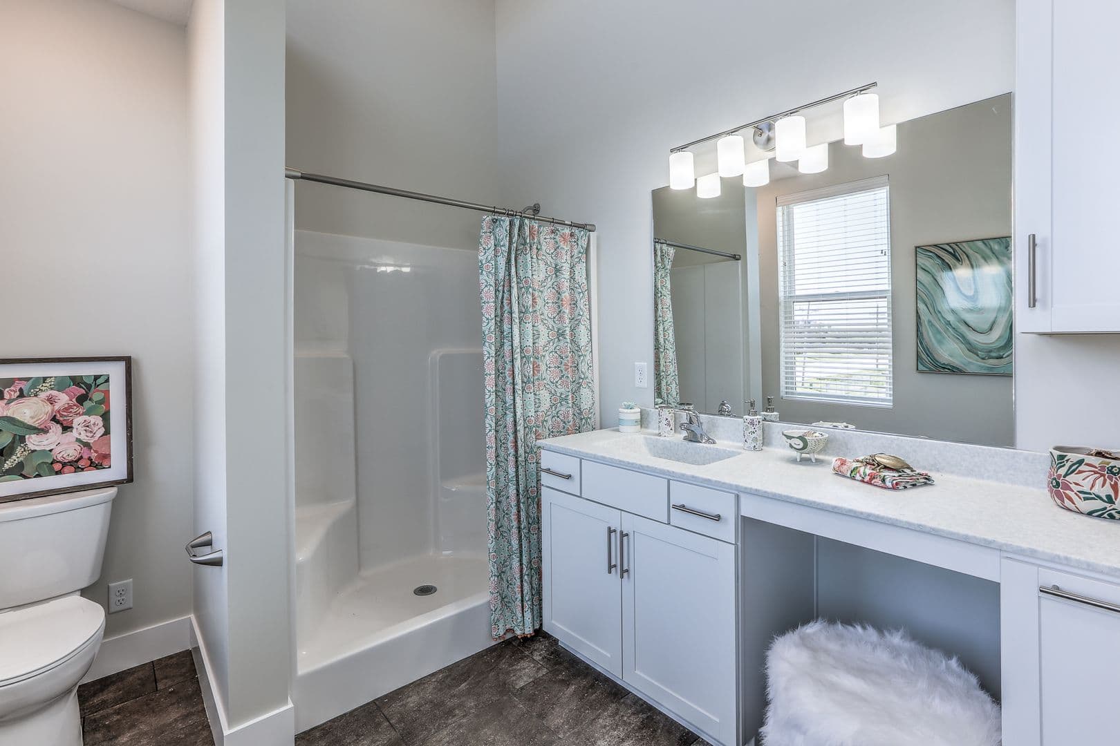 Omaha Apartment: 13178 Lincoln Road