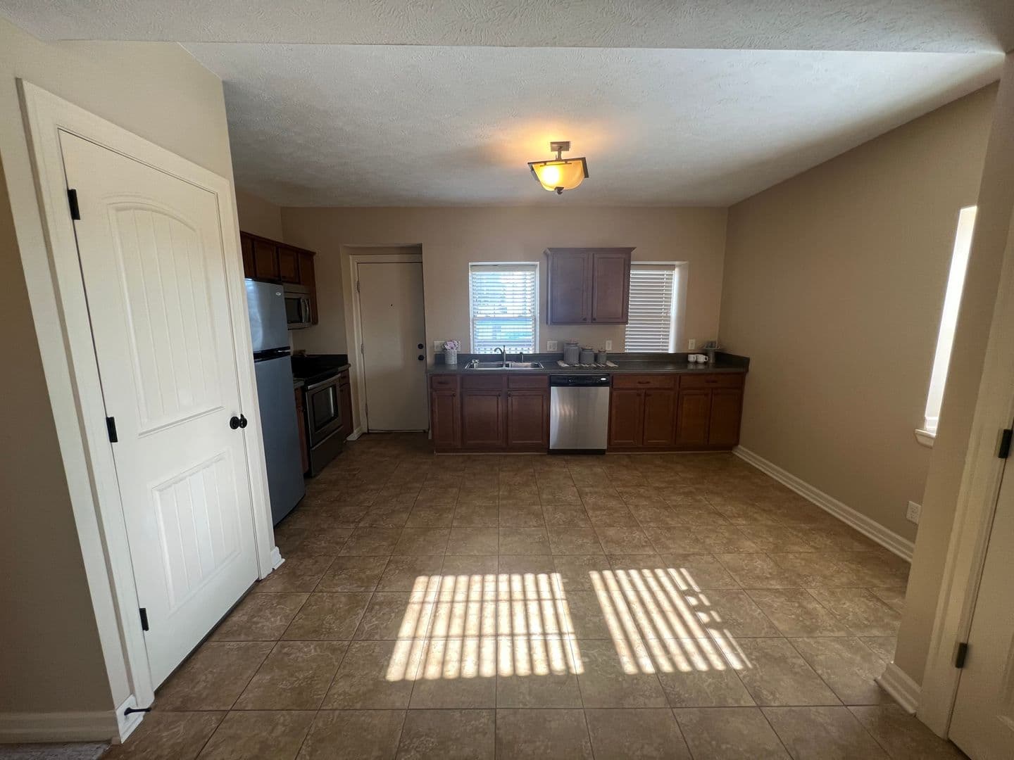 Omaha Apartment: 3007 Jackson Street