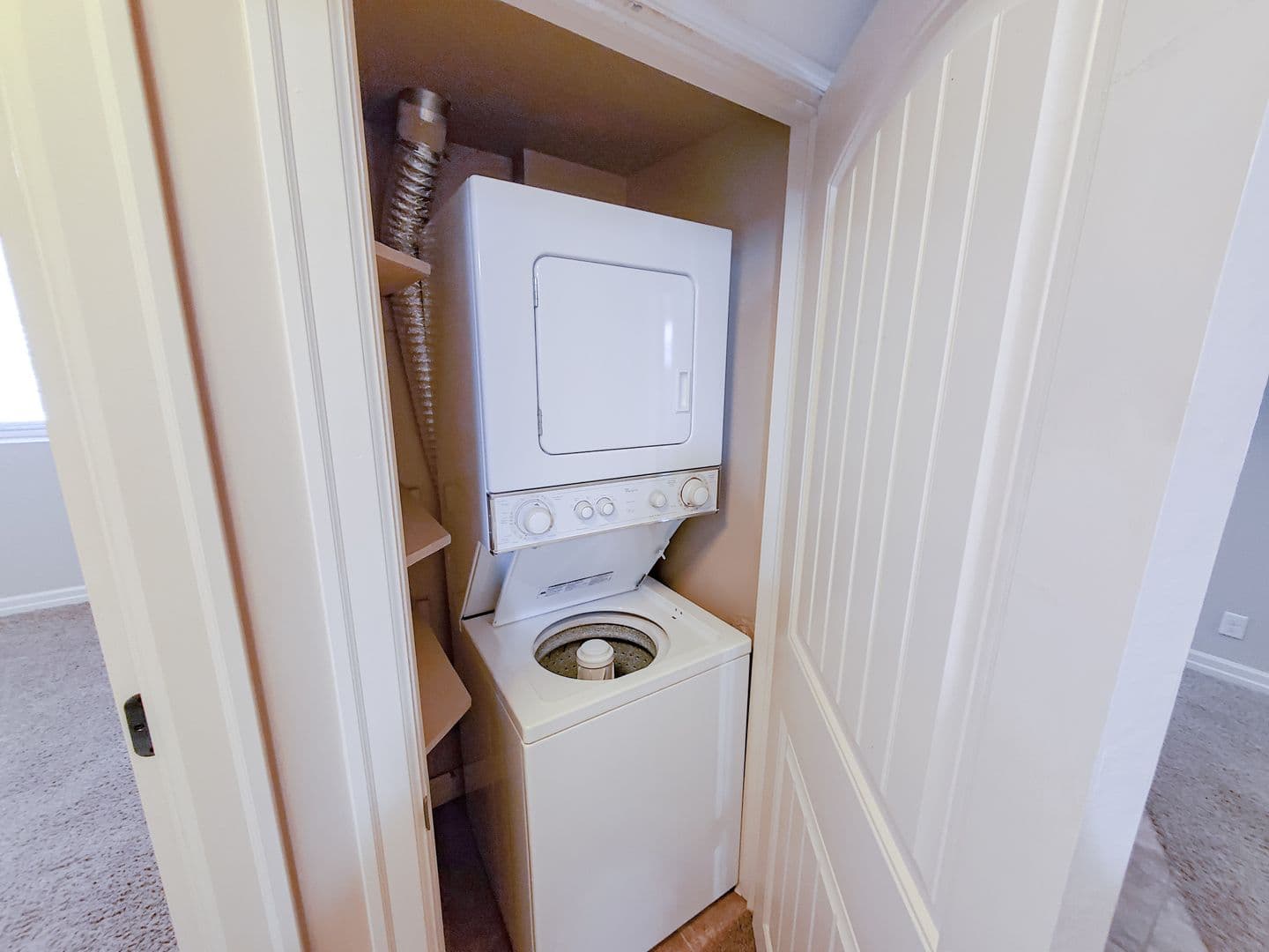 Omaha Apartment: 814 S. 38th Street