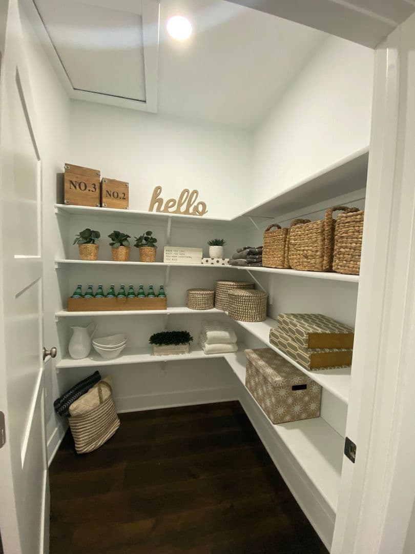 Omaha Apartment: 13108 Lincoln Road