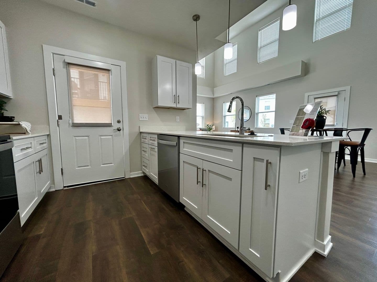 Omaha Apartment: 13041 Cornhusker Road