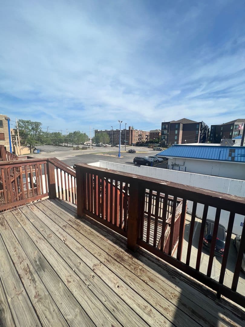 Omaha Apartment: 3007 Jackson Street