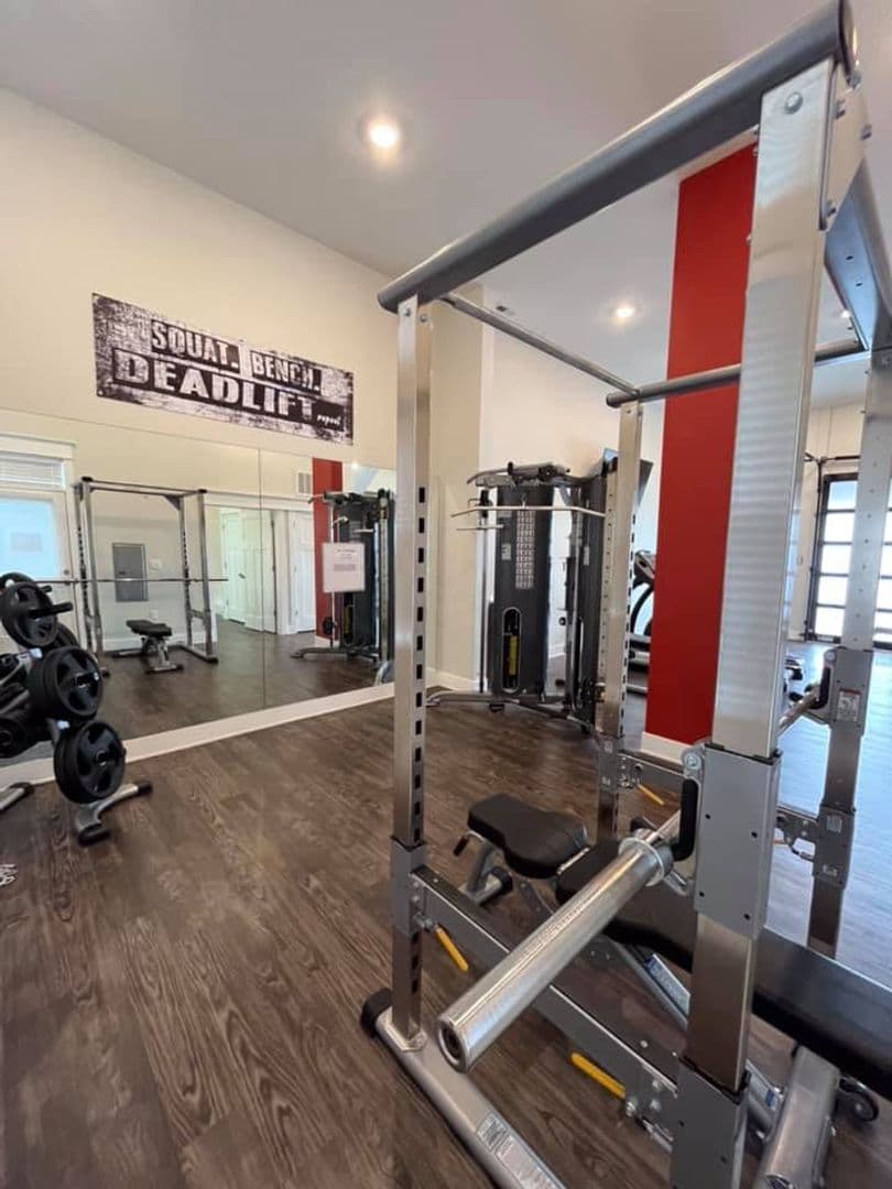 Omaha Apartment: 13108 Lincoln Road