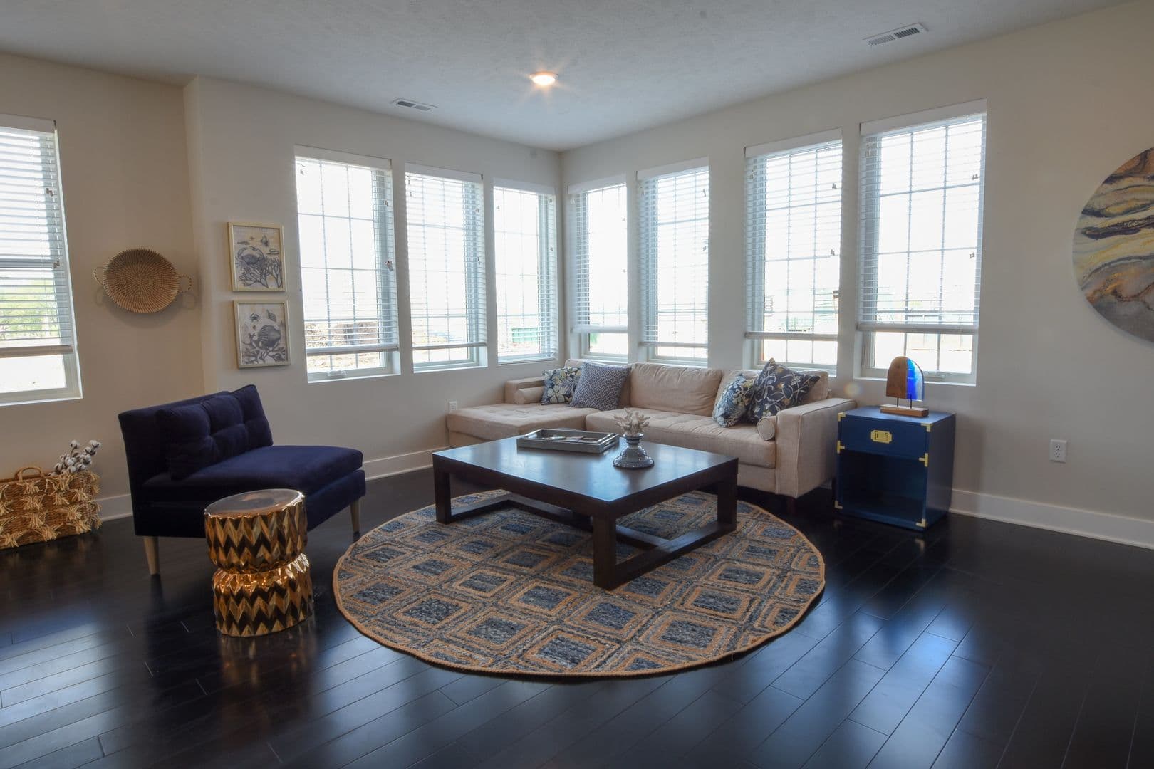 Omaha Apartment: 13178 Lincoln Road