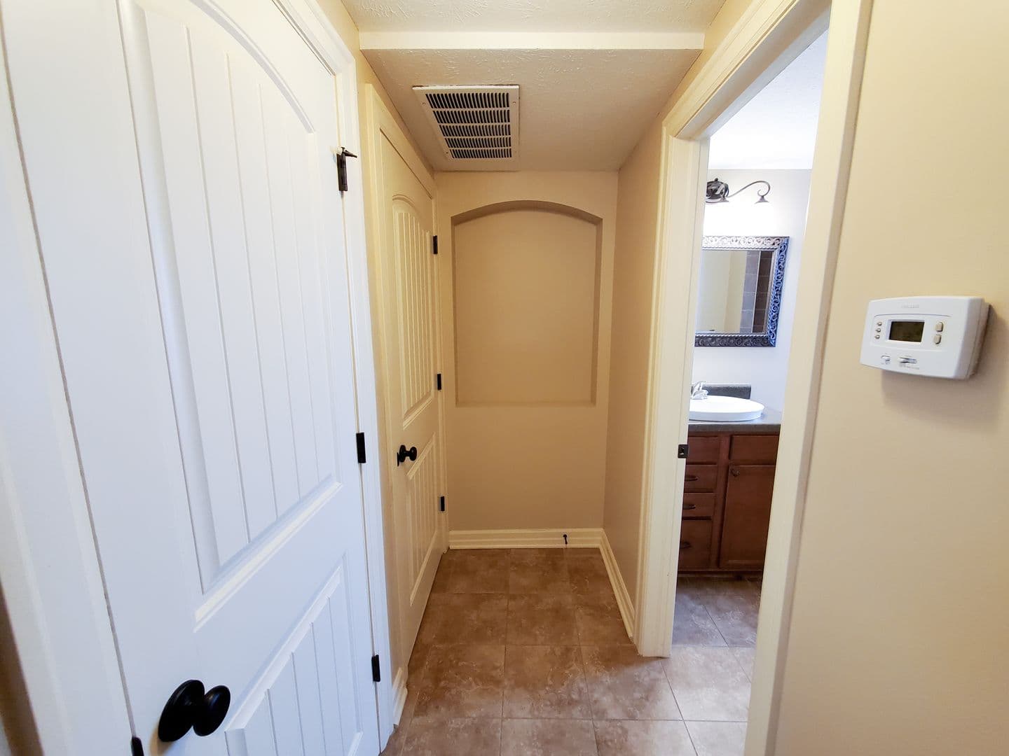 Omaha Apartment: 601-617 S. 31st Avenue