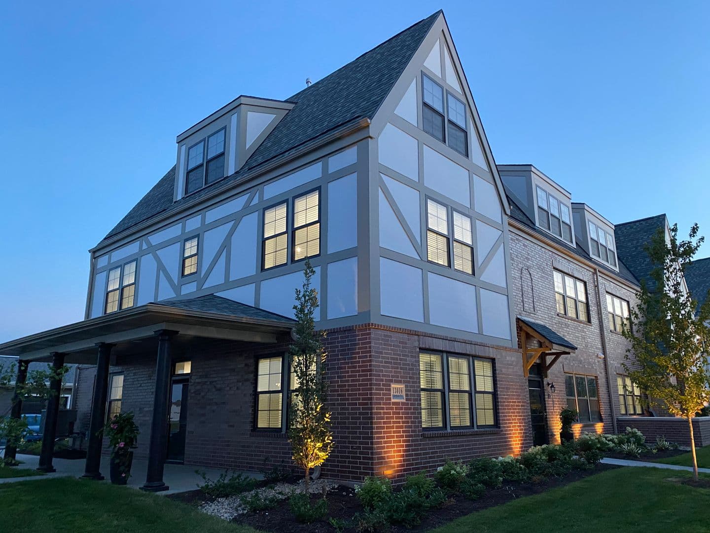 Omaha Apartment: 13108 Lincoln Road