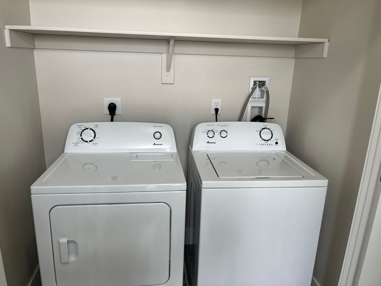 Elkhorn Apartment: 6108 Coventry Drive 102