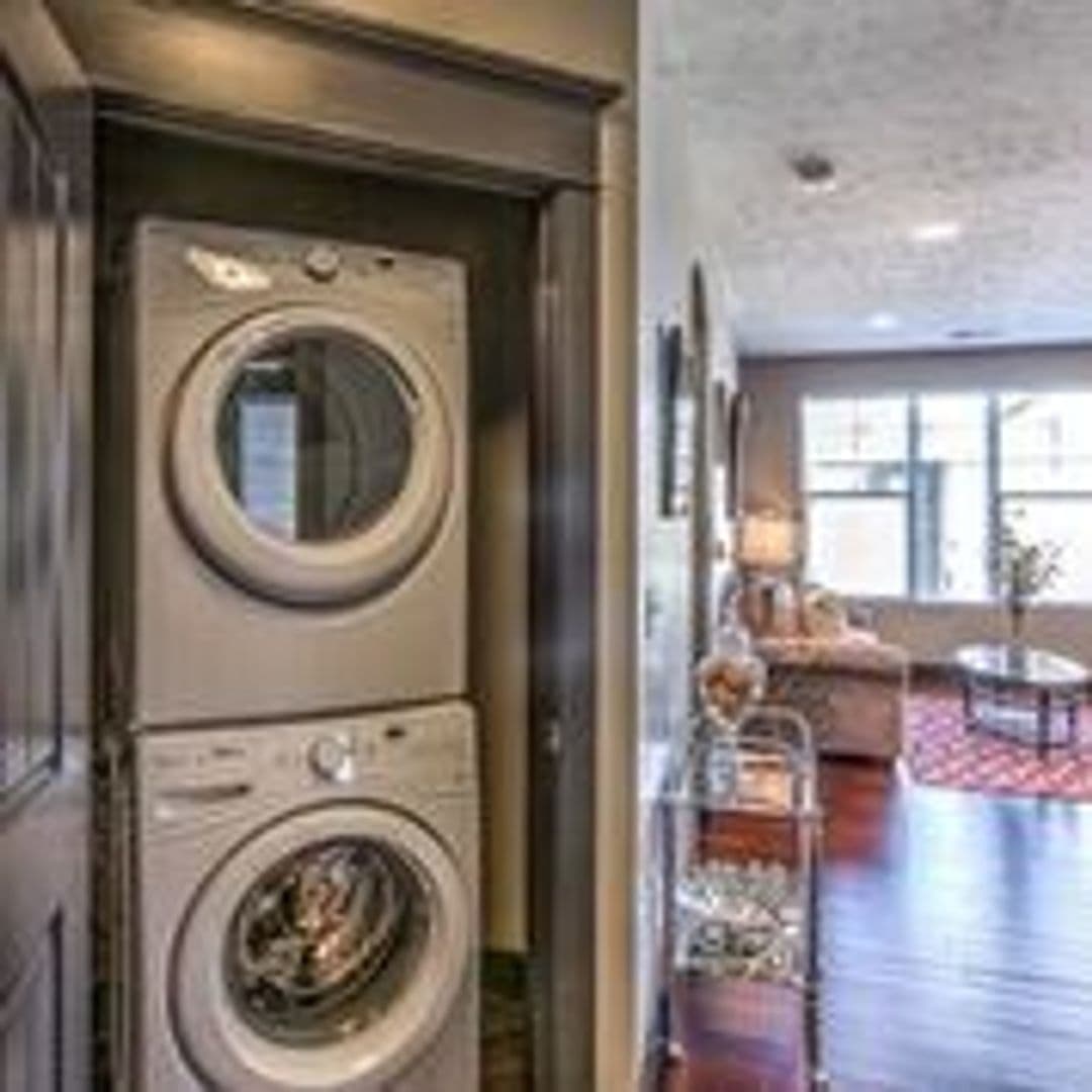 Elkhorn Apartment: 1010 N. 192nd Court, 1004 N. 192nd Court, 1011 N. 192nd Court