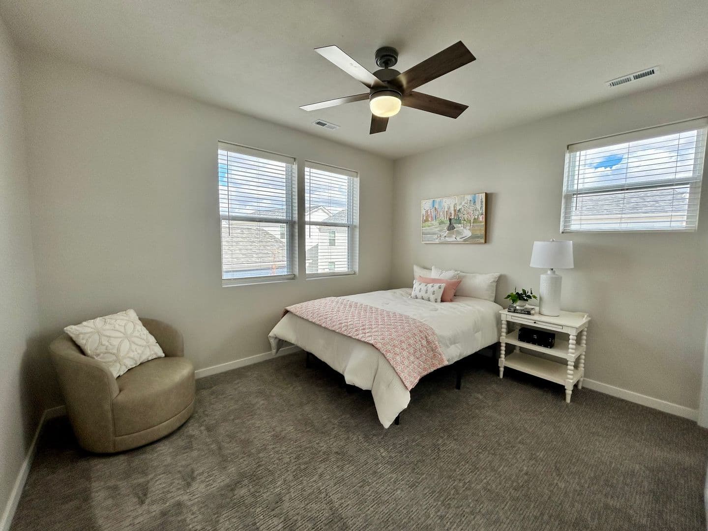 Omaha Apartment: 13041 Cornhusker Road