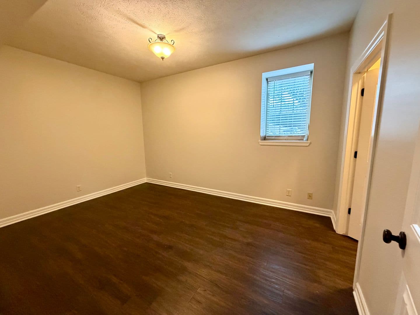 Omaha Apartment: 601-617 S. 31st Avenue