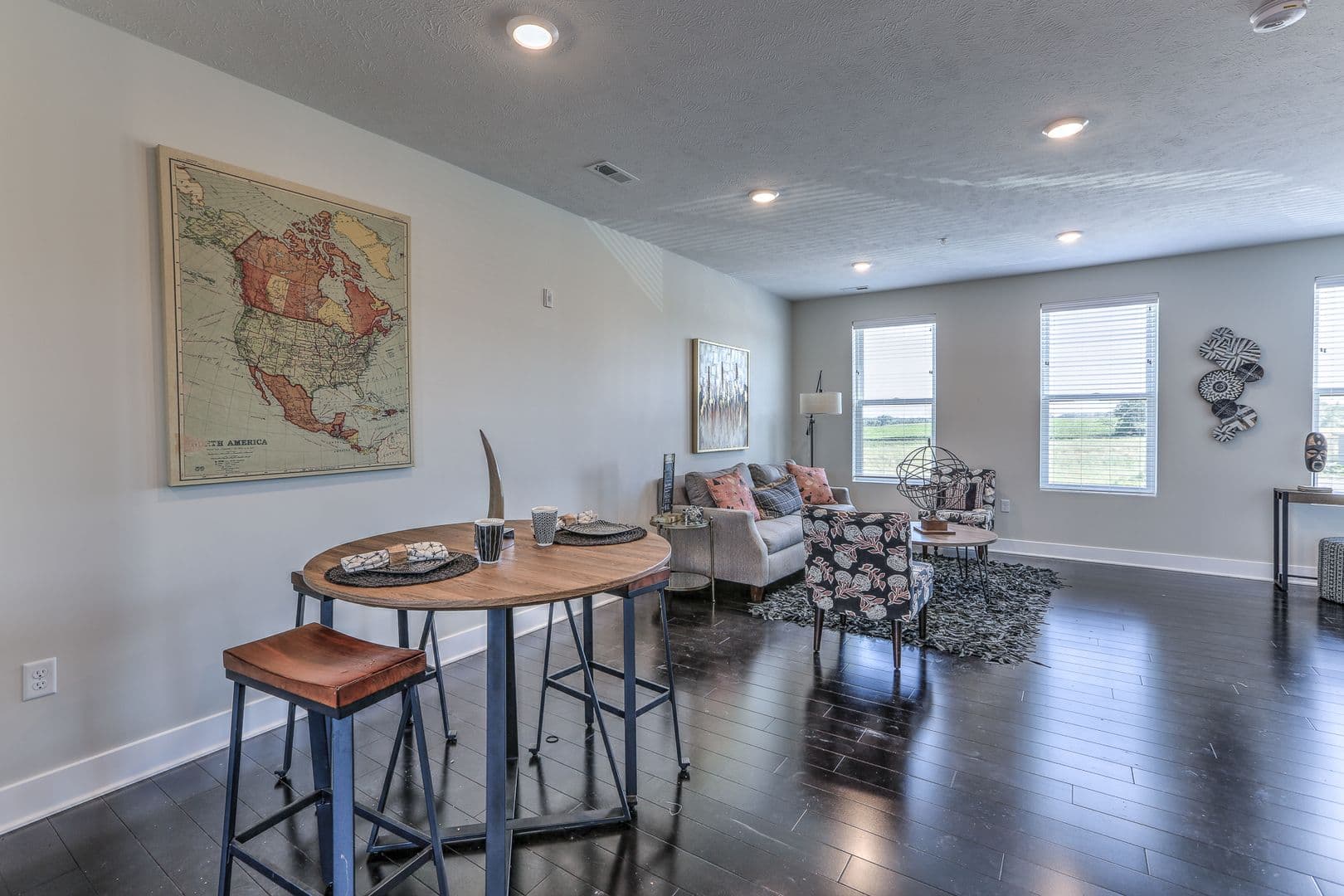 Omaha Apartment: 13178 Lincoln Road