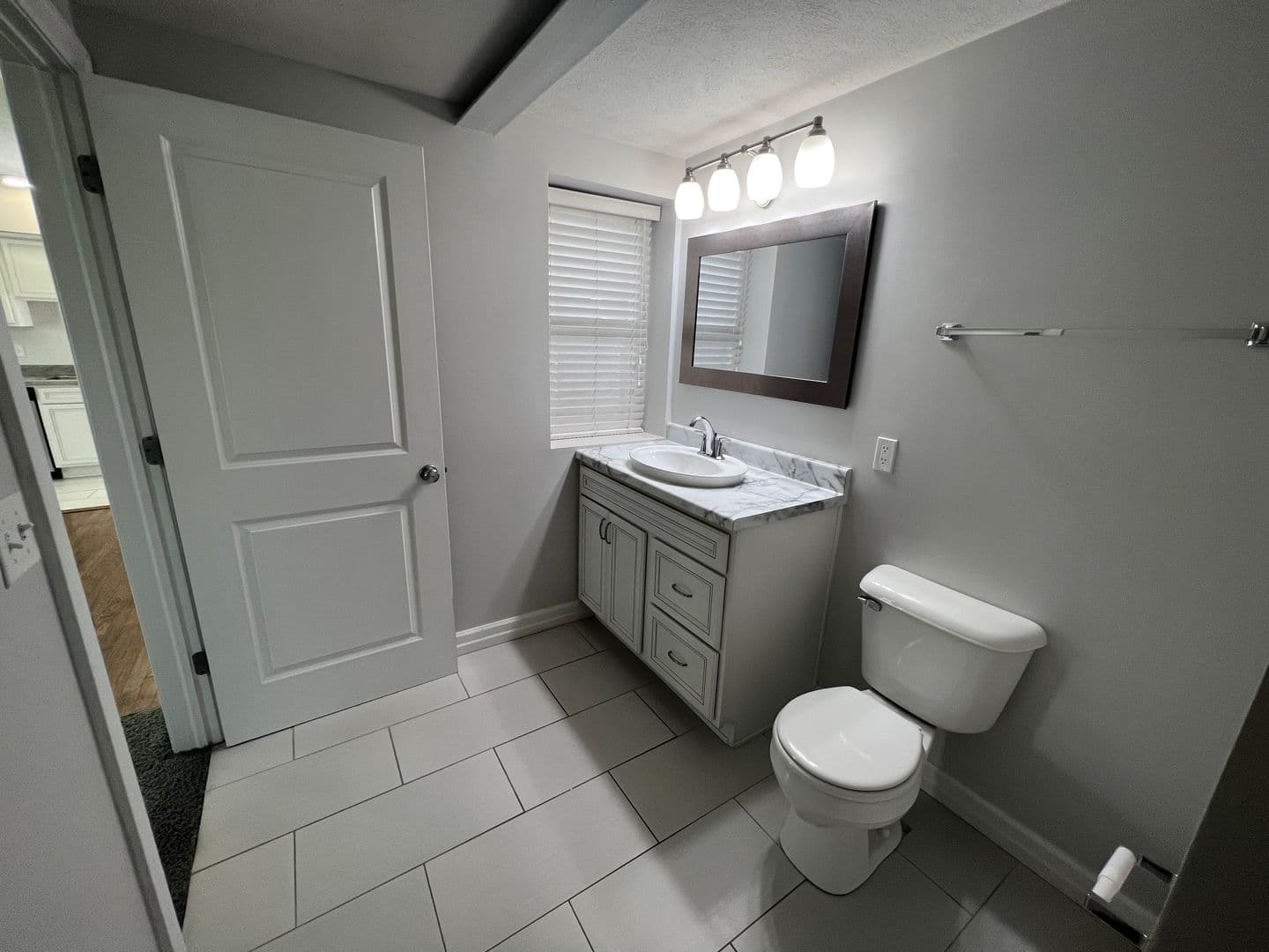 Omaha Apartment: 528 S. 29th Street