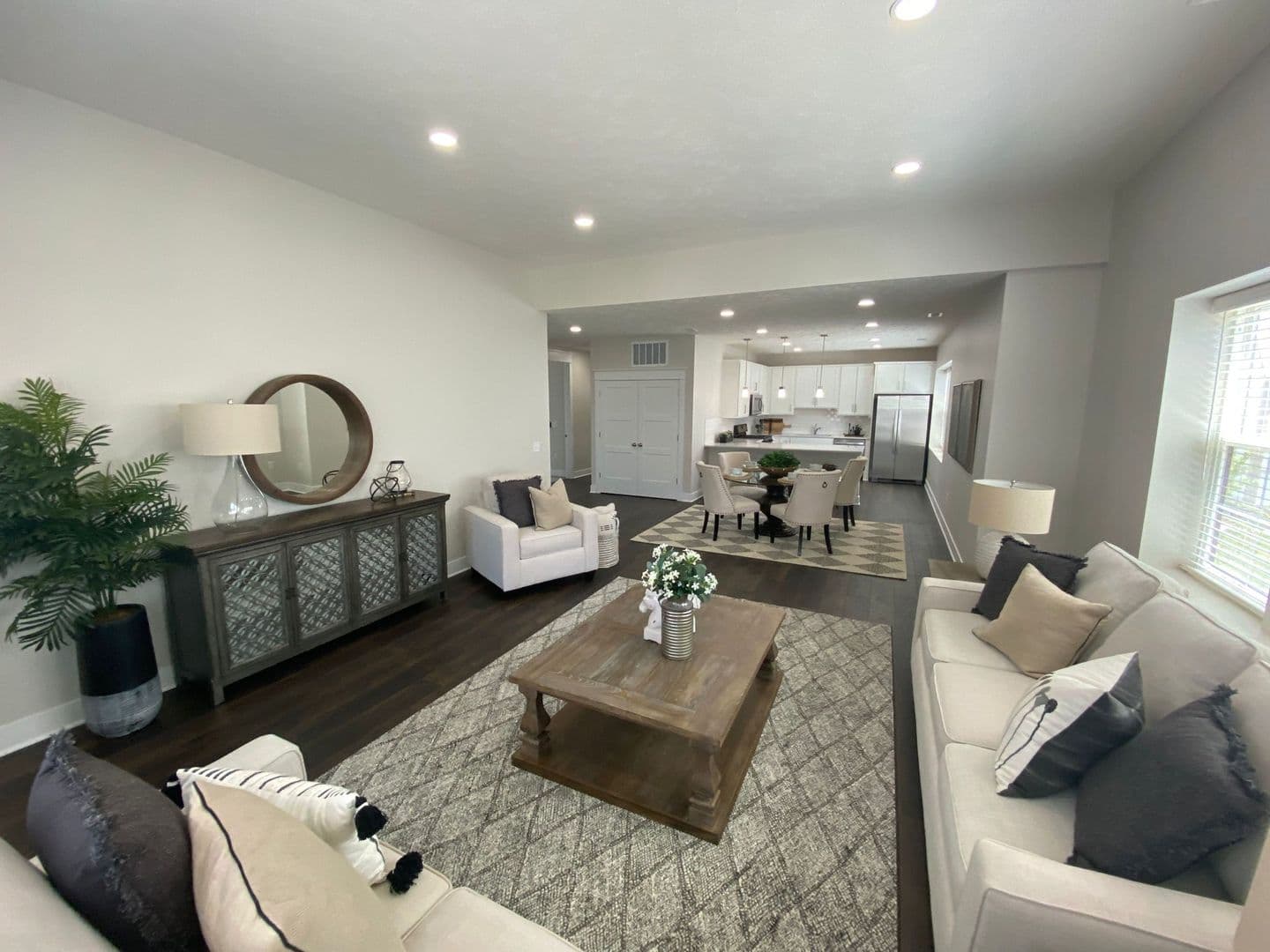 Omaha Apartment: 13108 Lincoln Road