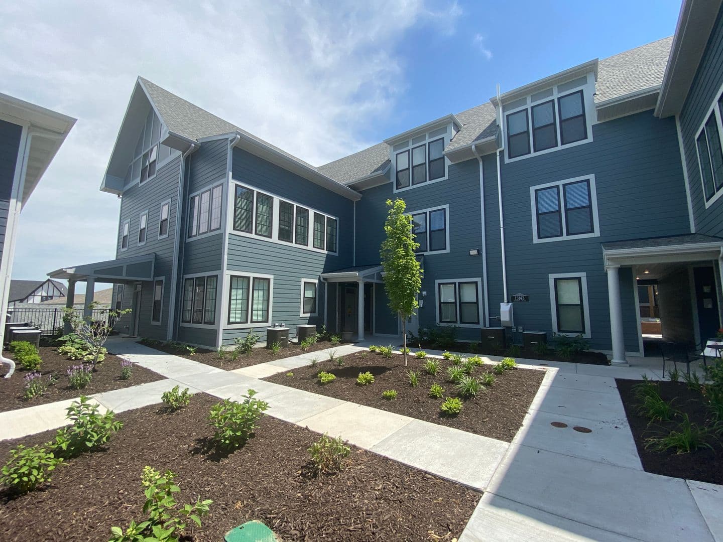 Omaha Apartment: 13178 Lincoln Road