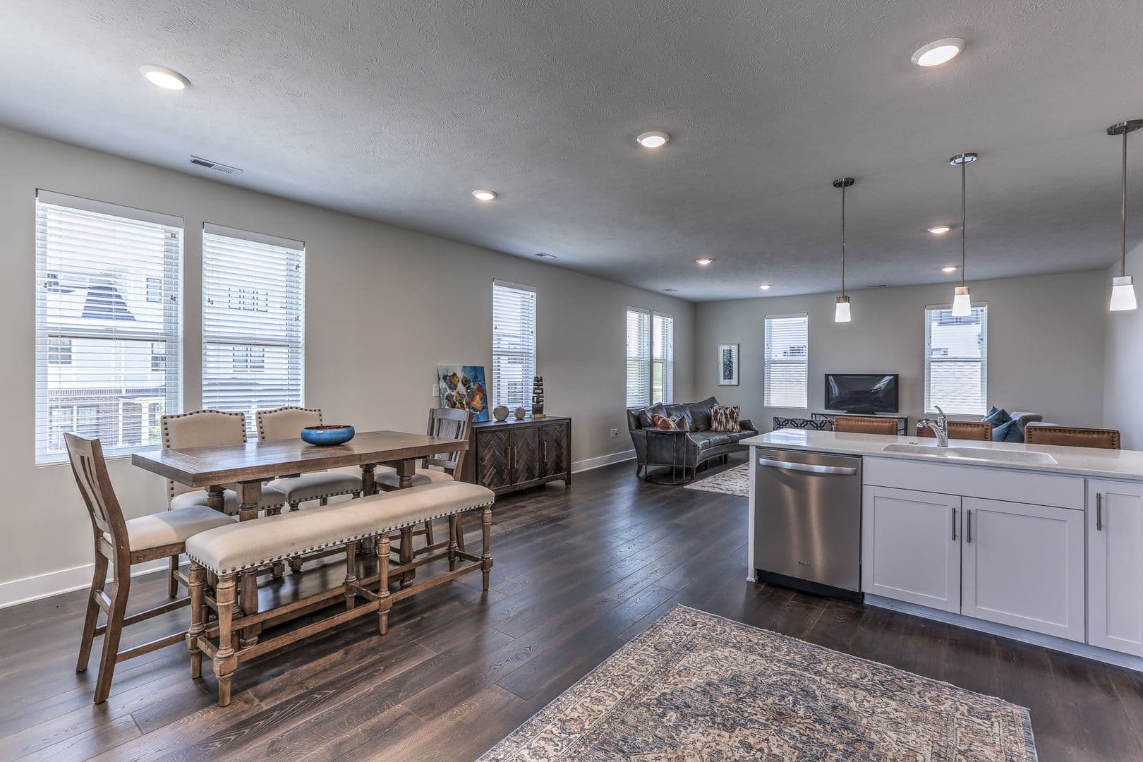 Elkhorn Apartment: 6108 Coventry Drive 102