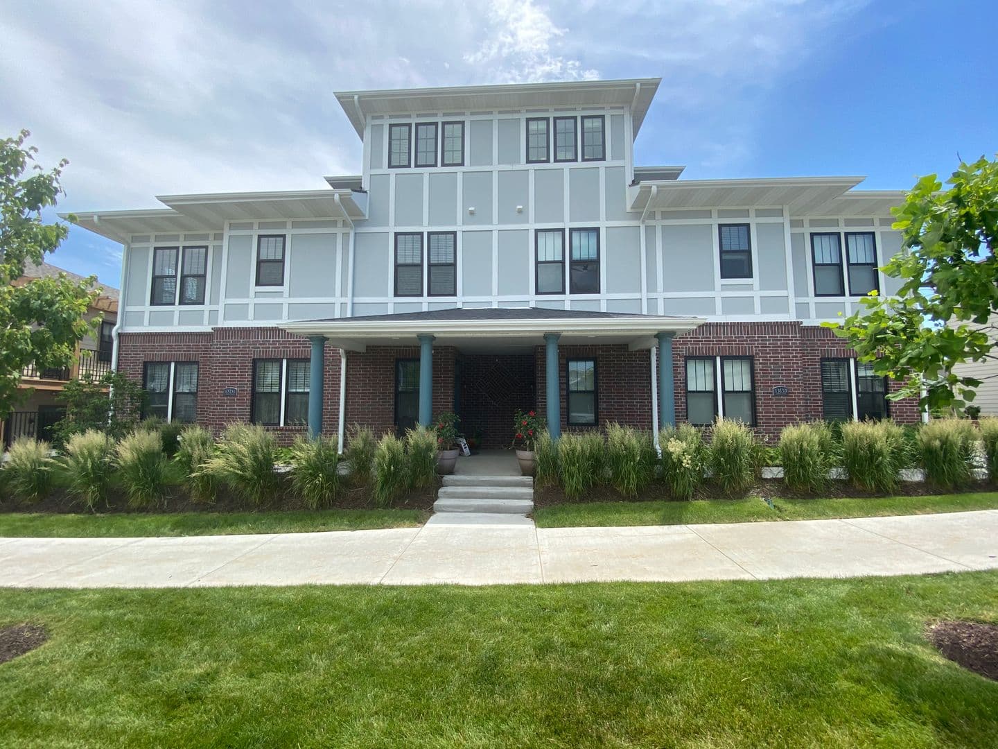 Omaha Apartment: 13178 Lincoln Road