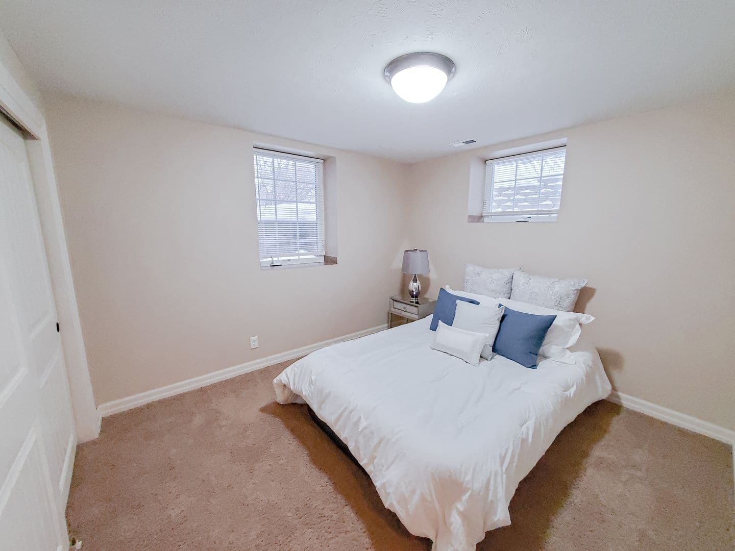 Omaha Apartment: 814 S. 38th Street