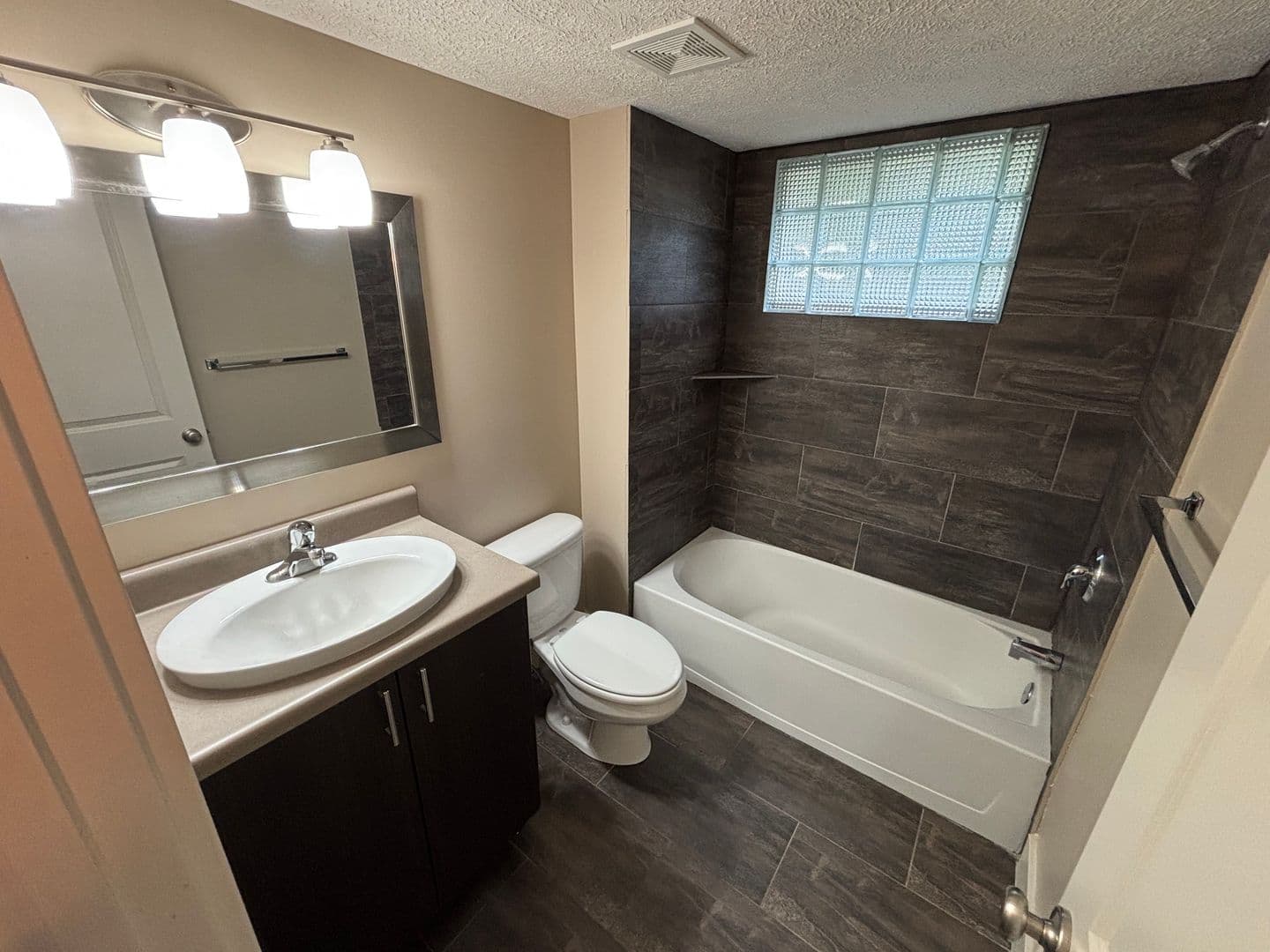 Omaha Apartment: 511 S. 31st Street