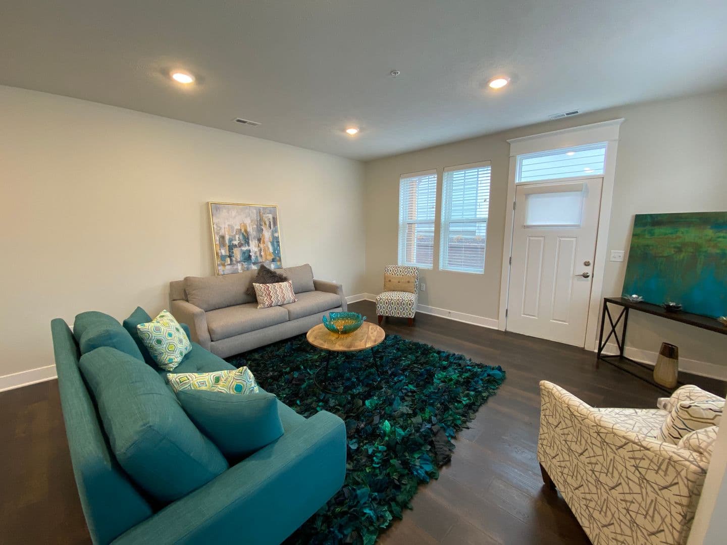 Omaha Apartment: 13108 Lincoln Road