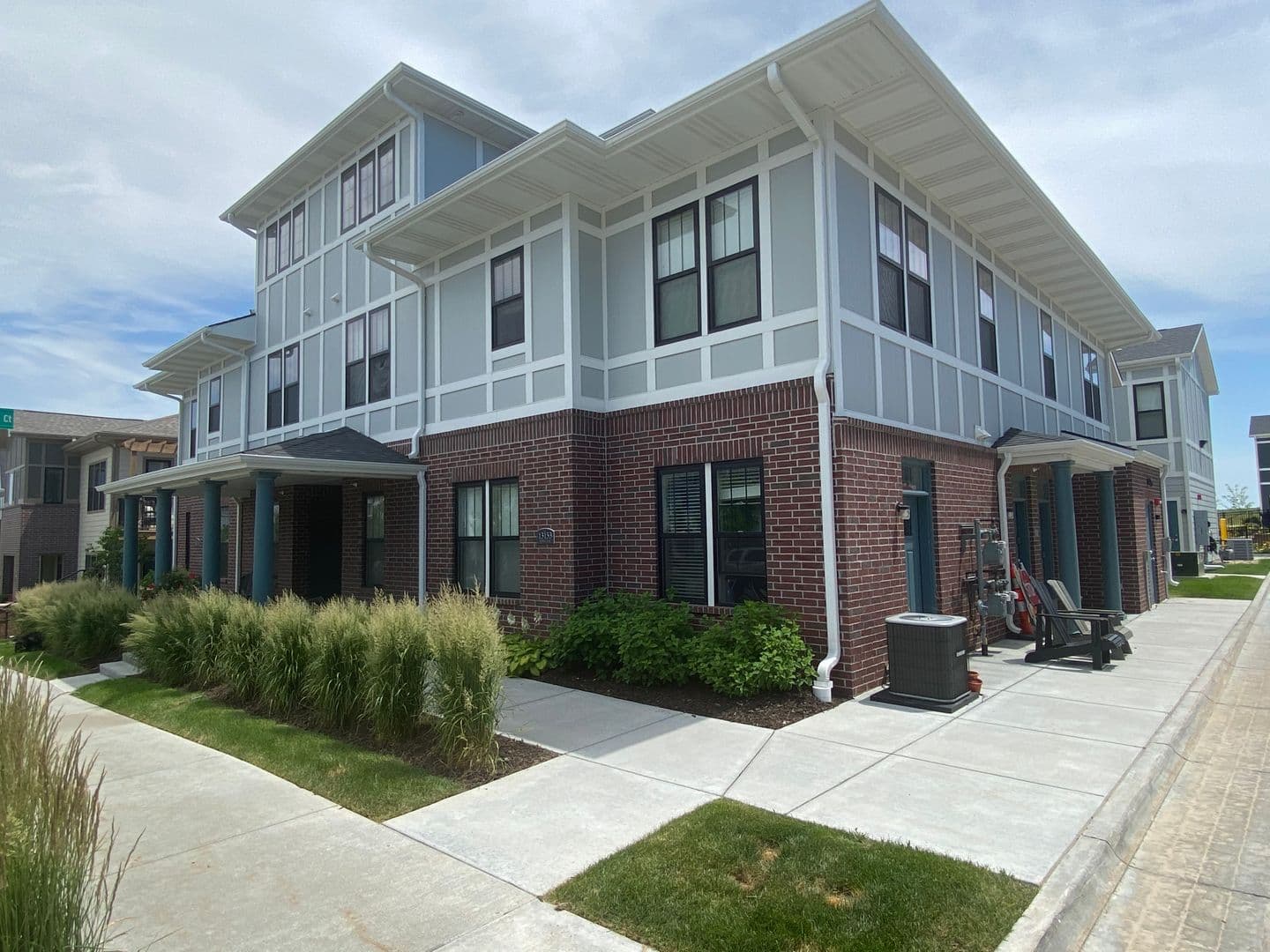 Omaha Apartment: 13178 Lincoln Road