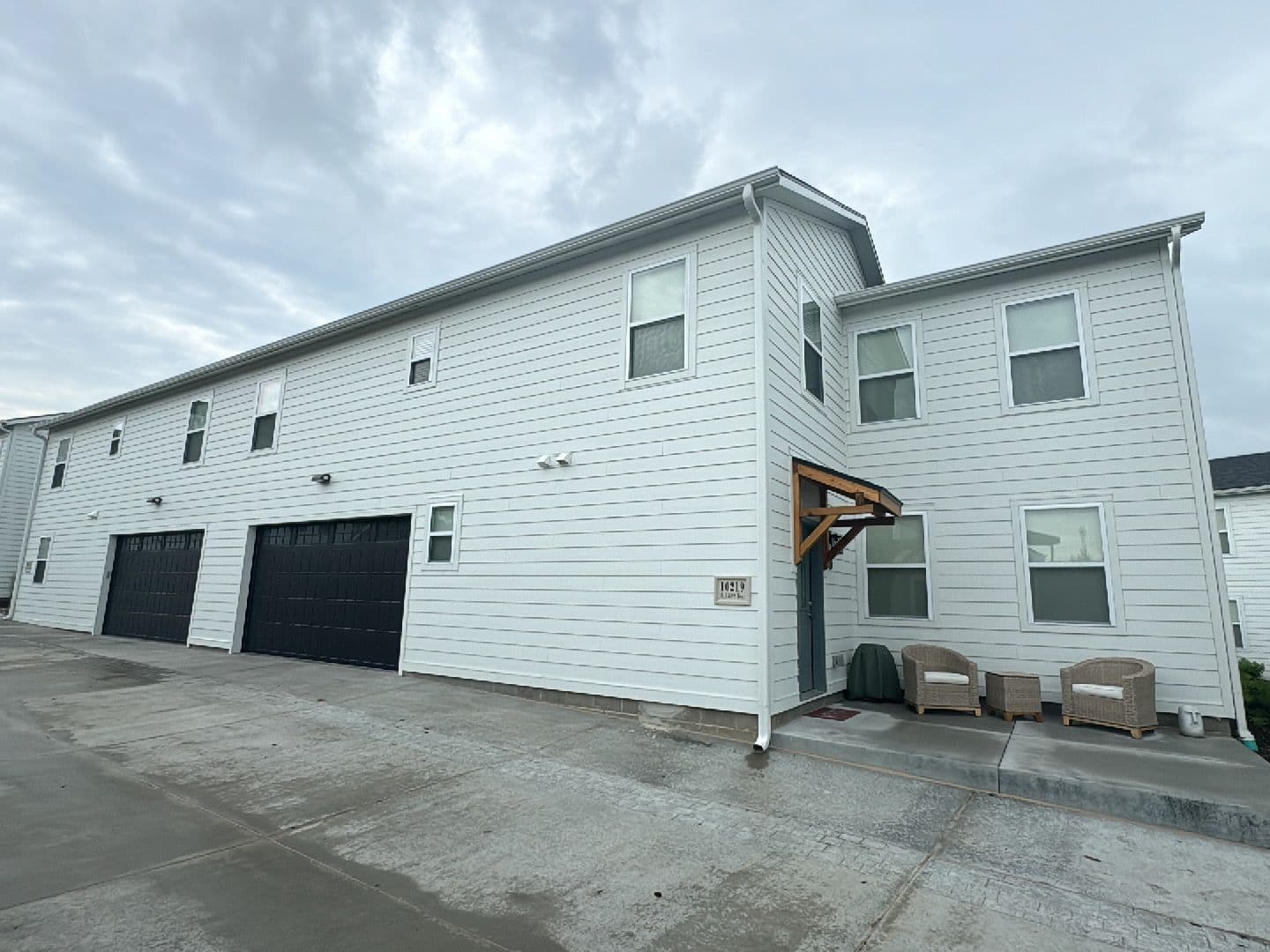 Omaha Apartment: 13041 Cornhusker Road