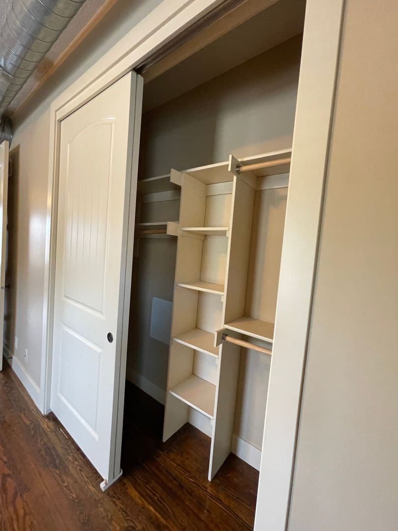 Omaha Apartment: 2934 Leavenworth