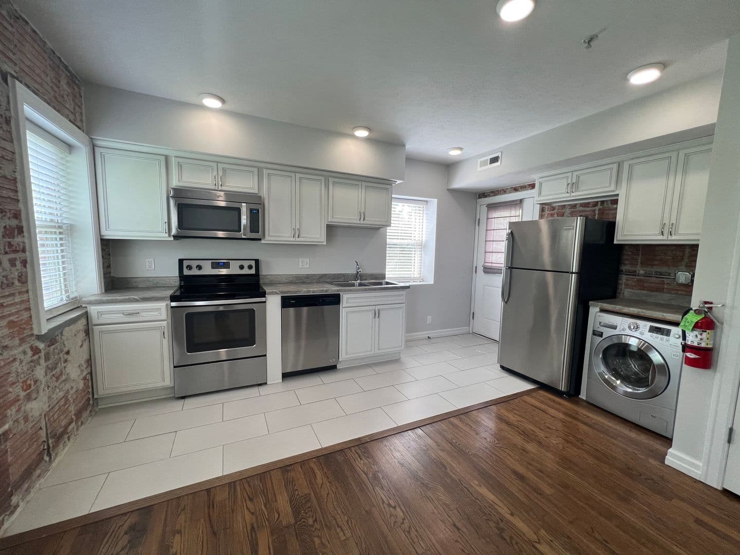 Omaha Apartment: 528 S. 29th Street