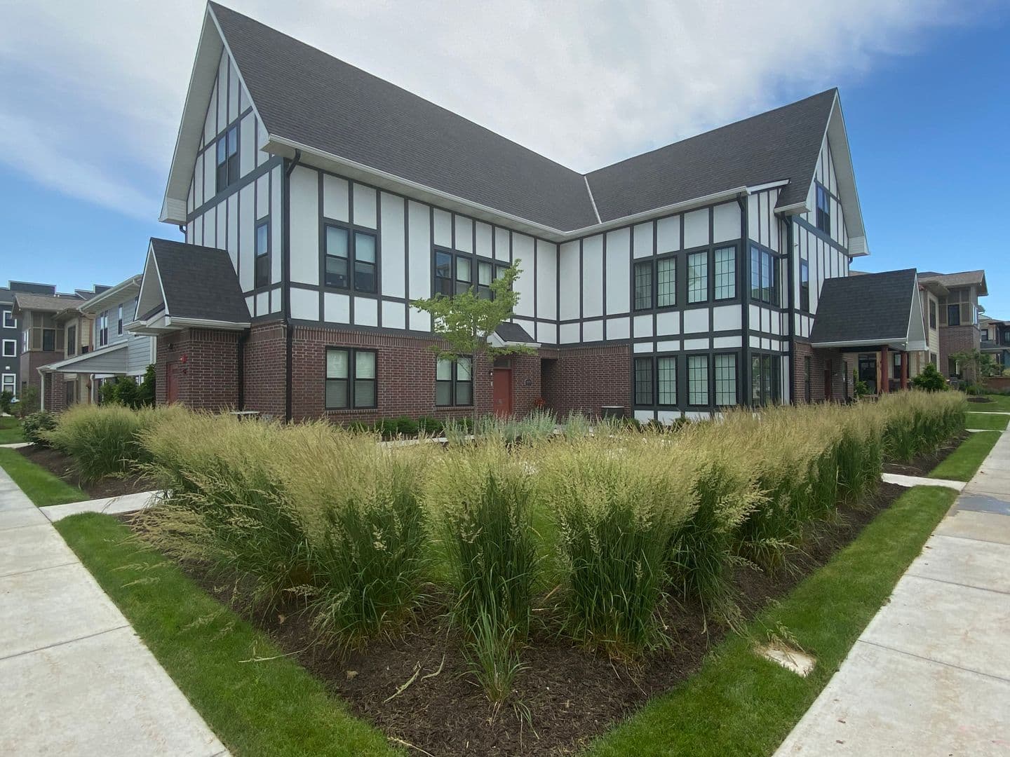Omaha Apartment: 13178 Lincoln Road