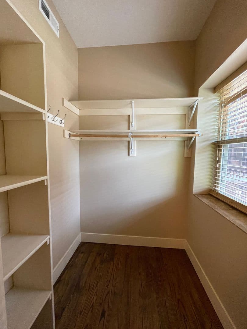 Omaha Apartment: 2934 Leavenworth