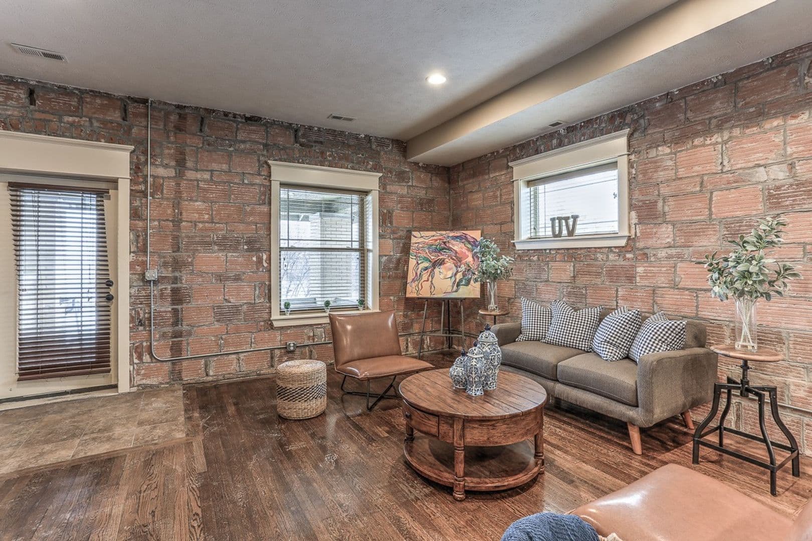 Omaha Apartment: 806 Park Avenue