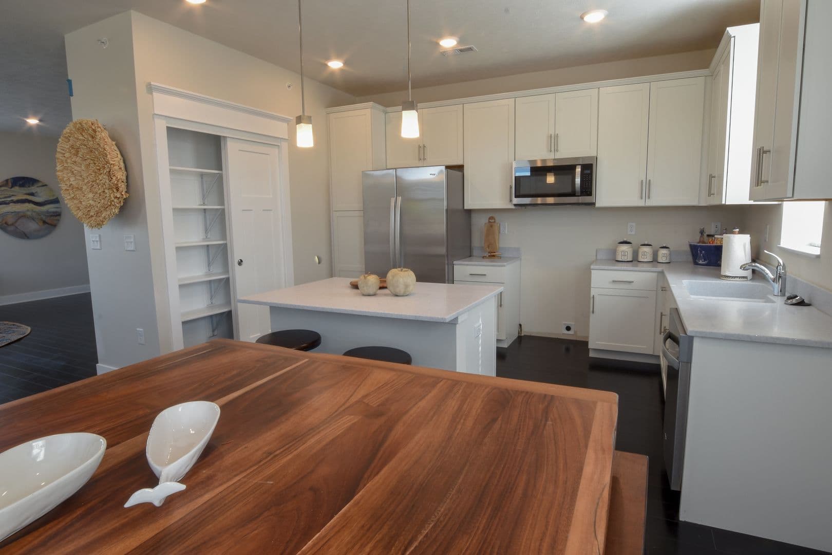 Omaha Apartment: 13178 Lincoln Road