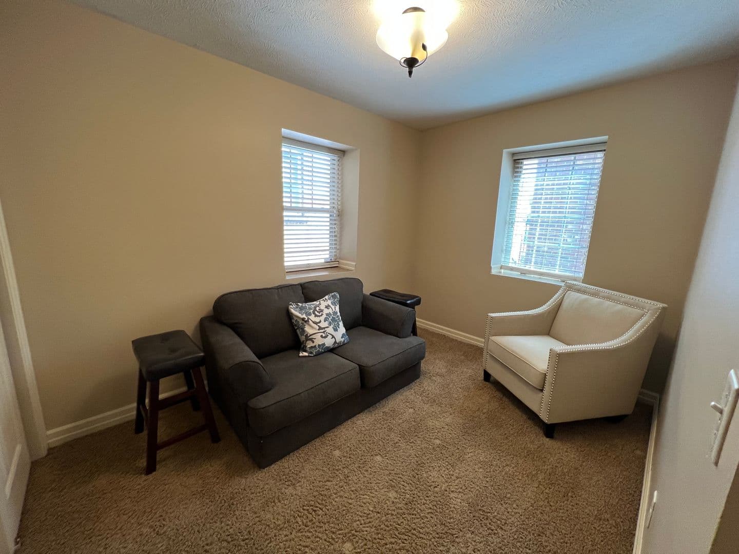 Omaha Apartment: 601-617 S. 31st Avenue