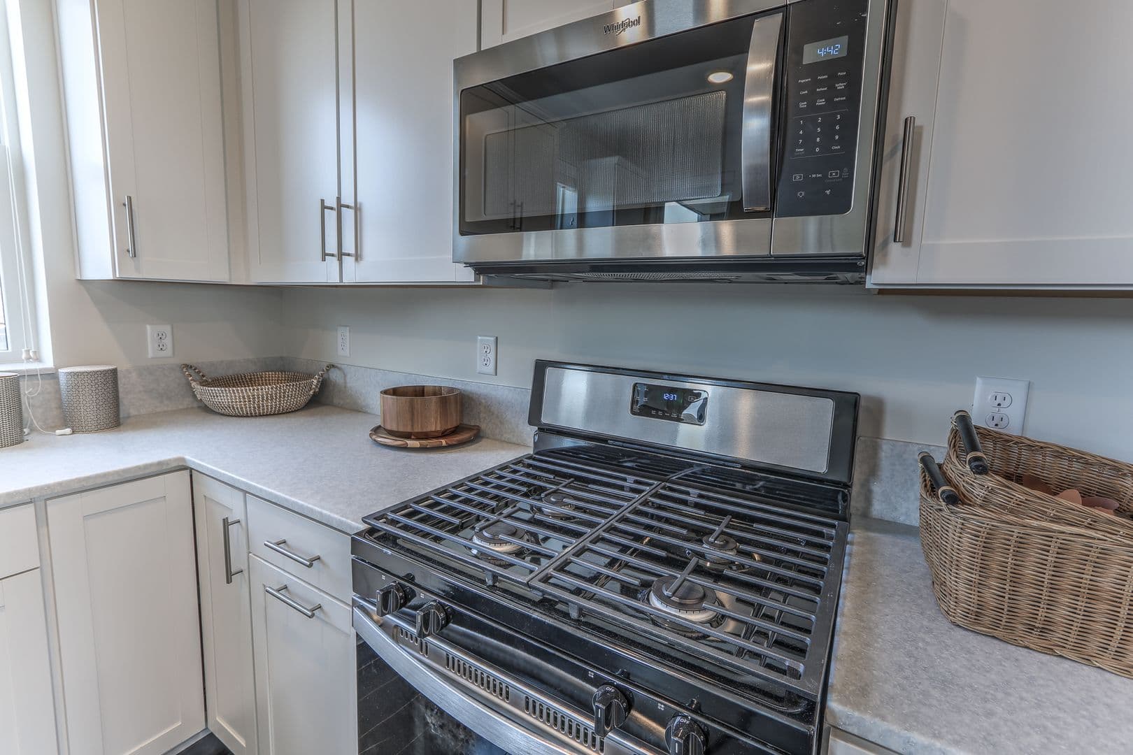 Omaha Apartment: 13178 Lincoln Road