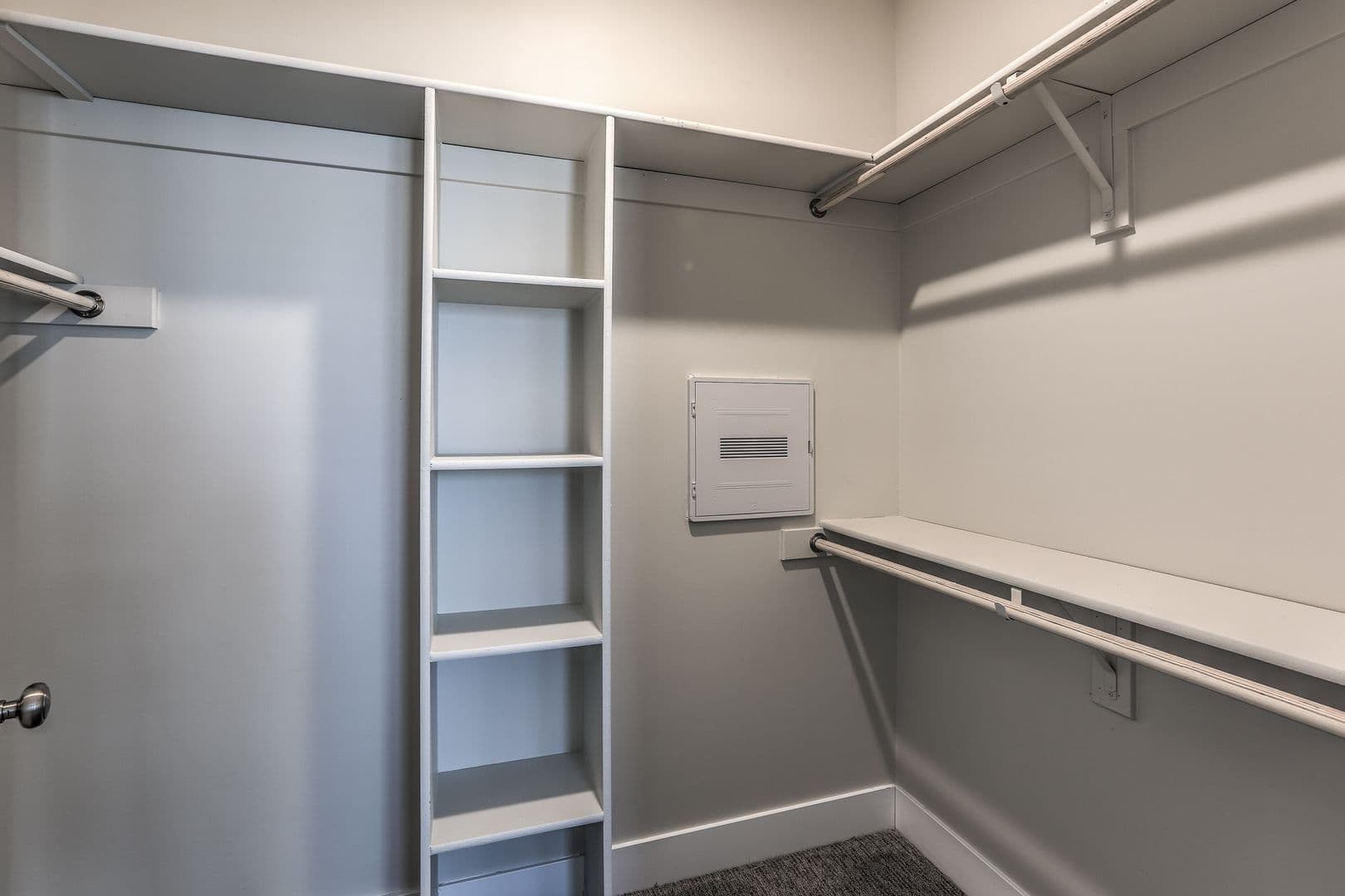 Elkhorn Apartment: 6108 Coventry Drive 102
