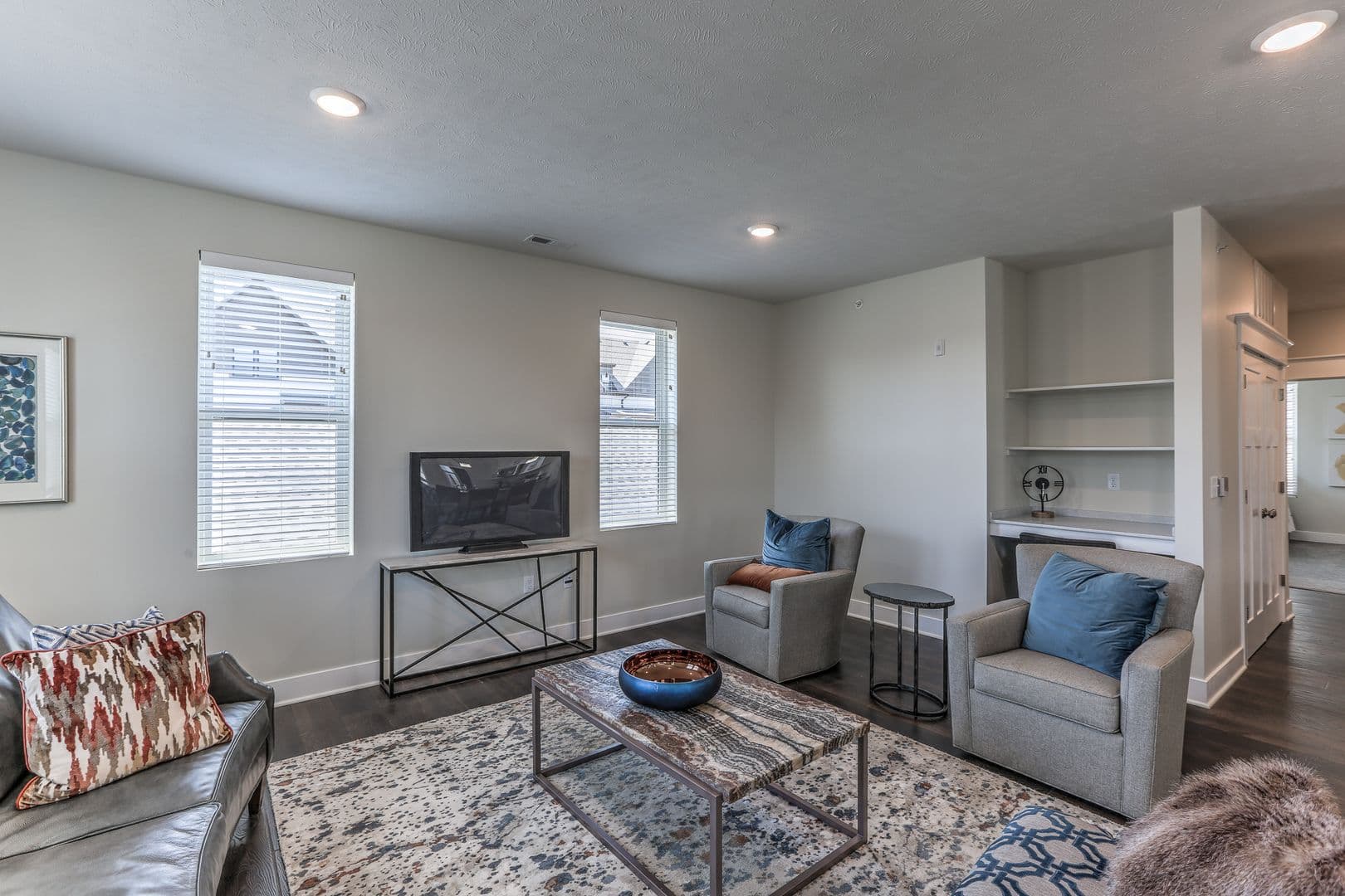 Elkhorn Apartment: 6108 Coventry Drive 102