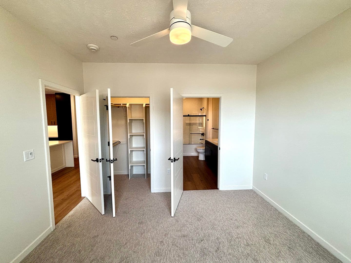 Omaha Apartment: 501 N 186th Plaza, 502 N 186th Plaza, 504 N 187th Court,