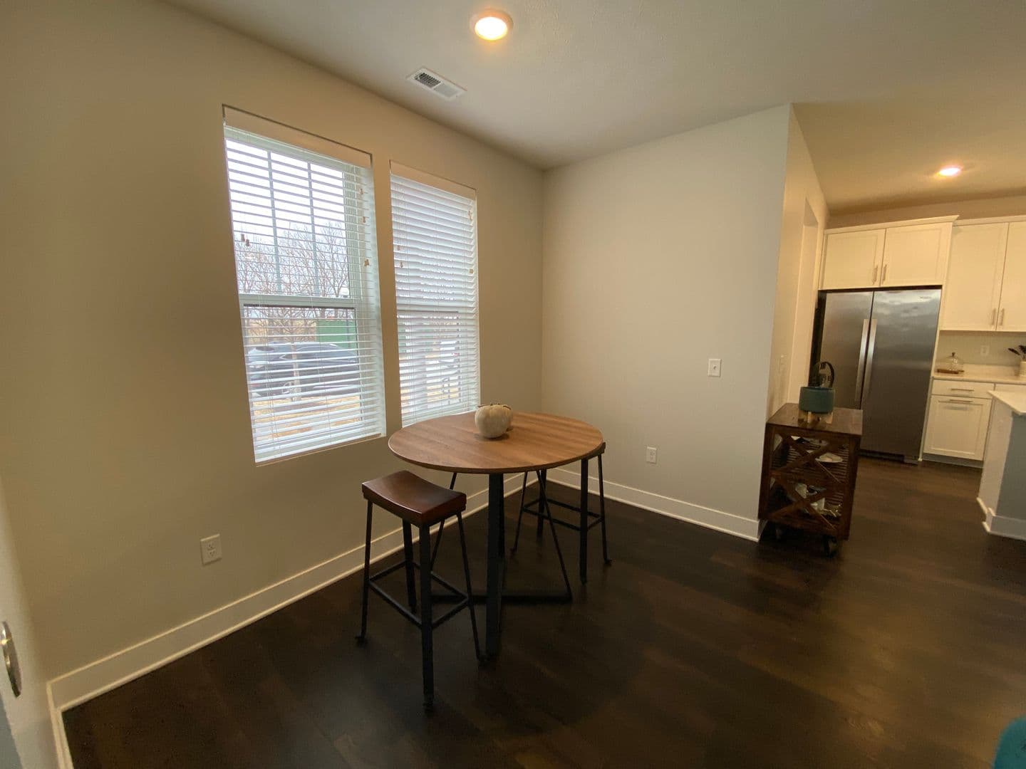 Omaha Apartment: 13108 Lincoln Road