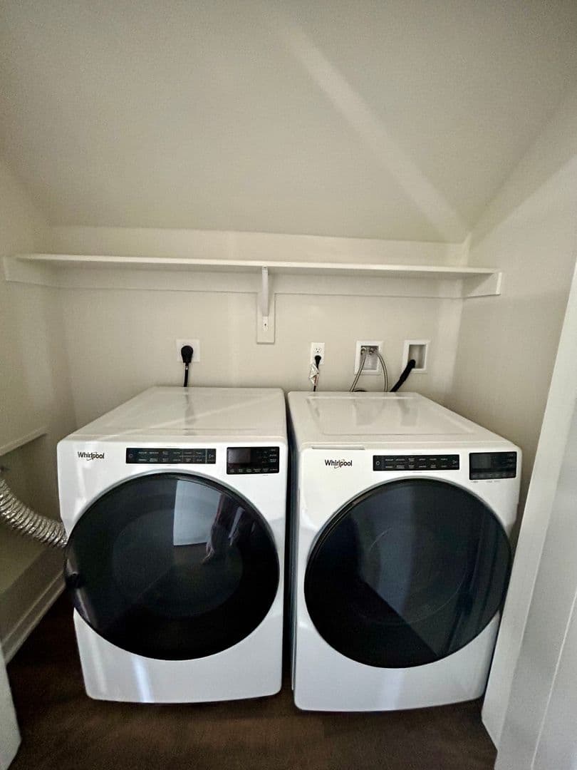 Omaha Apartment: 13041 Cornhusker Road