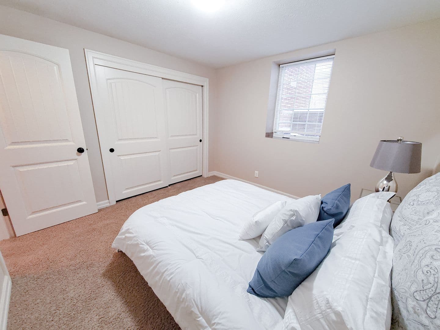 Omaha Apartment: 814 S. 38th Street