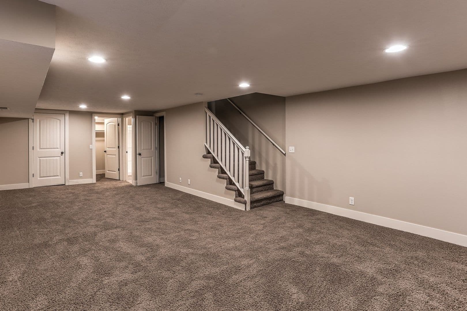 Omaha Apartment: 806 Park Avenue