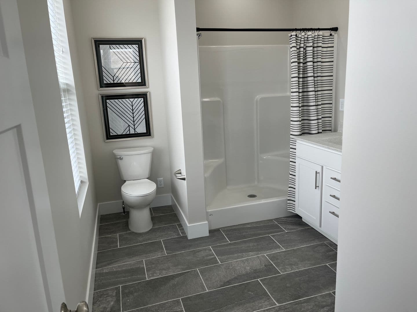 Elkhorn Apartment: 6108 Coventry Drive 102